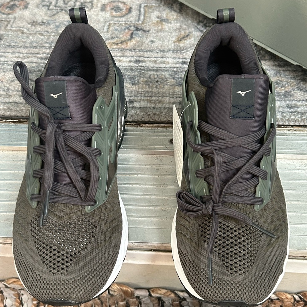 Mizuno Men's Athletic Shoes in Olive and Black